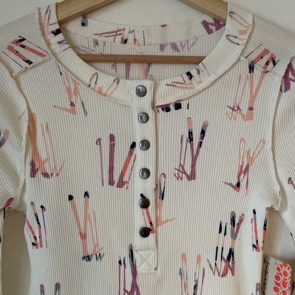 NEW FreePeople Movement Rally Printed
Layer Long Sleeve - Picture 10 of 13